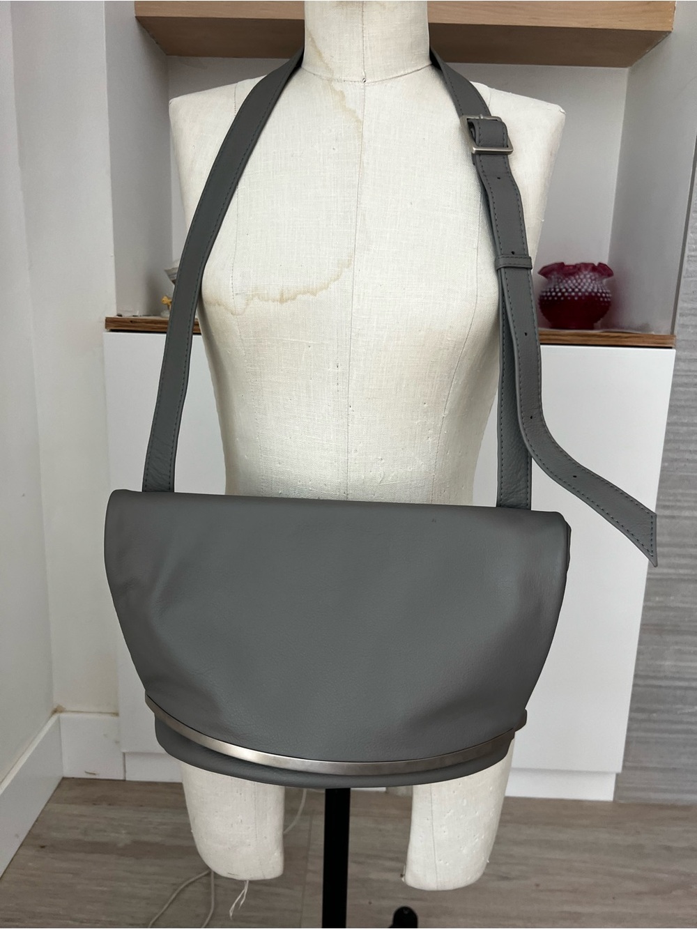 Olbrish Gray Pebbled Shoulder Bag Zip Silver Hardware Adjustable Strap Pockets